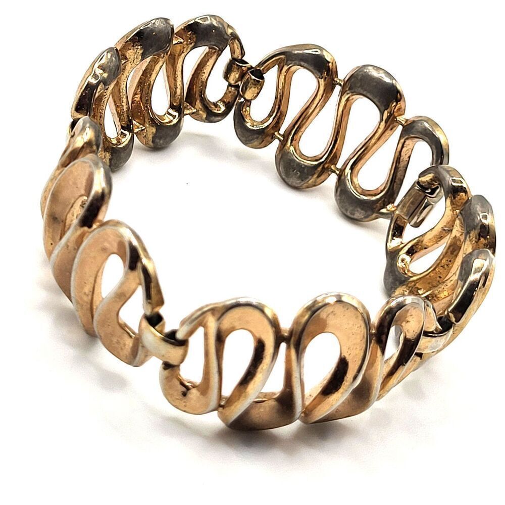 Trifari Vitnage Abstract Wavy Gold Bracelet 7in